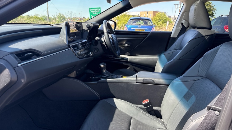 Lexus ES 2.5 300H Premium Edition Saloon Hybrid WM73OJL Grey #6