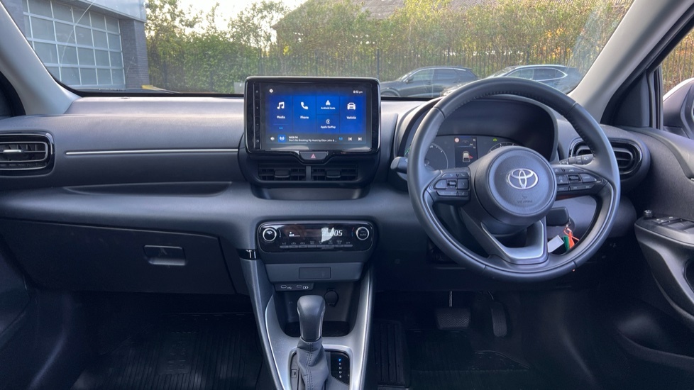 Toyota Yaris 1.5 Vvt-h Icon E-cvt Euro 6 Ss BG74MYL White #6