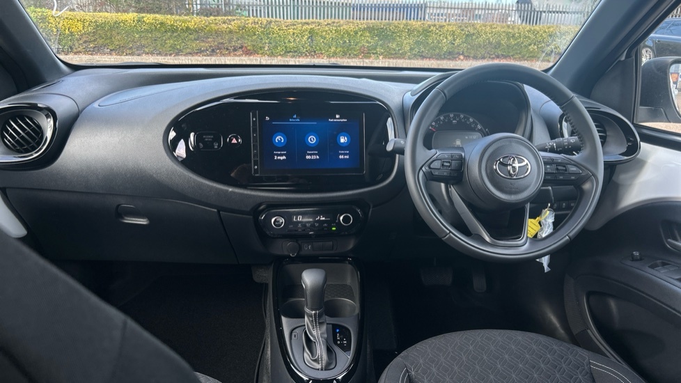 Toyota Aygo X 1.0 Vvt-i Edge X-shift Euro 6 Ss GN75ZGW White #5