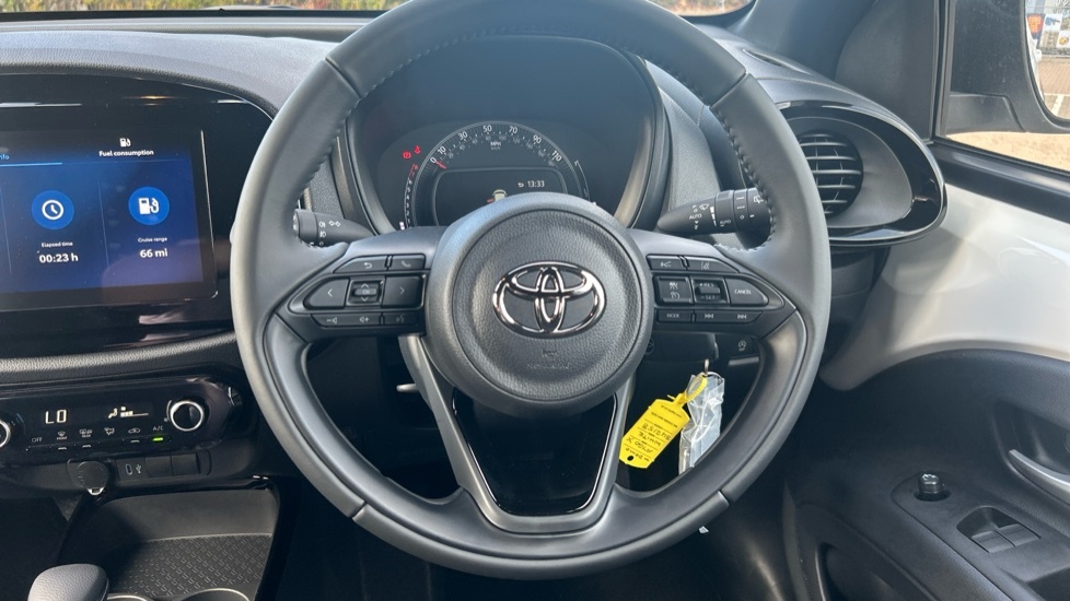 Toyota Aygo X 1.0 Vvt-i Edge X-shift Euro 6 Ss GN75ZGW White #6