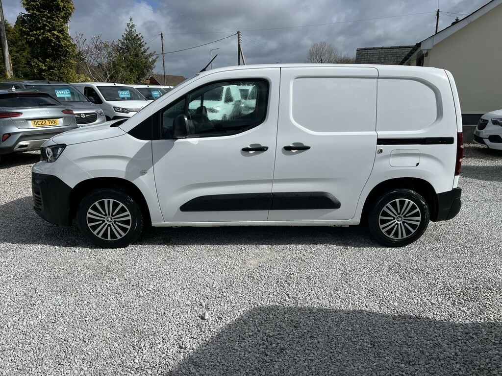 Peugeot Partner Panel Van 1.5 Bluehdi 650 Professional 201969 BN69TTX White #5