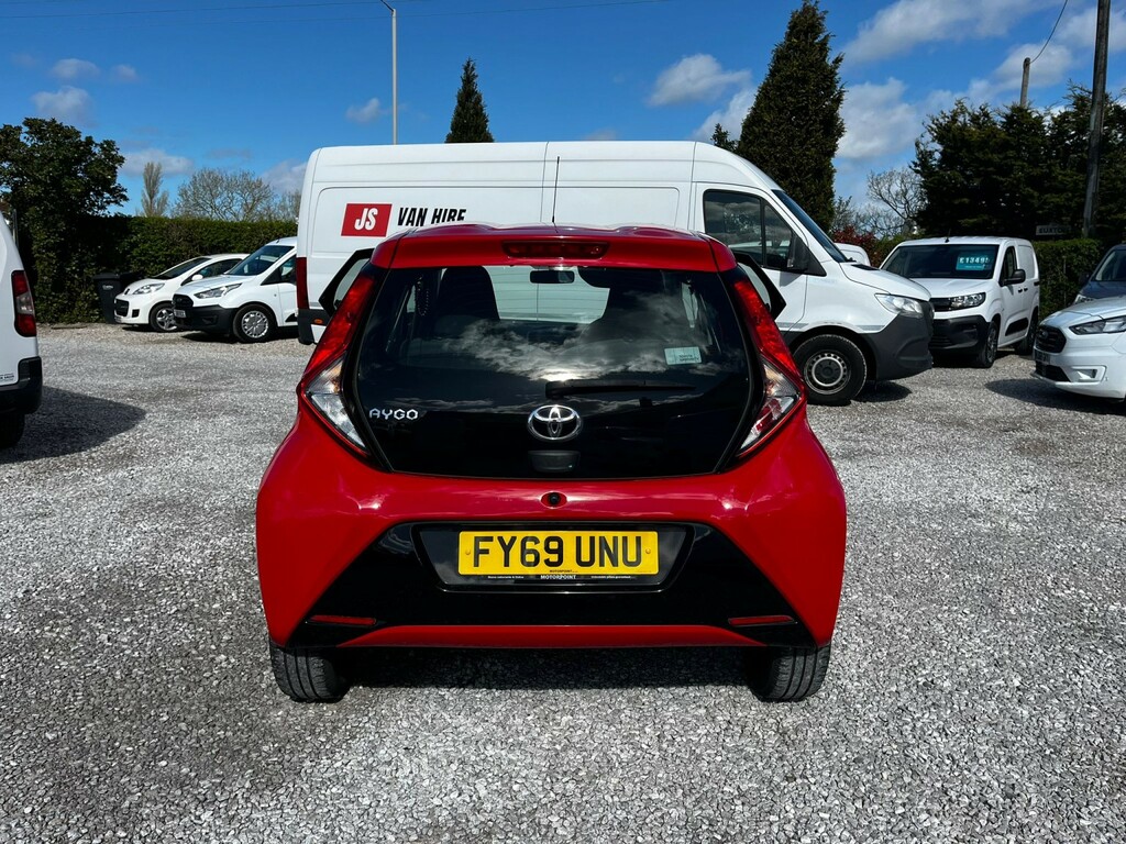 Toyota Aygo Hatchback 1.0 Vvt-i X-play 201969 FY69UNU Red #6