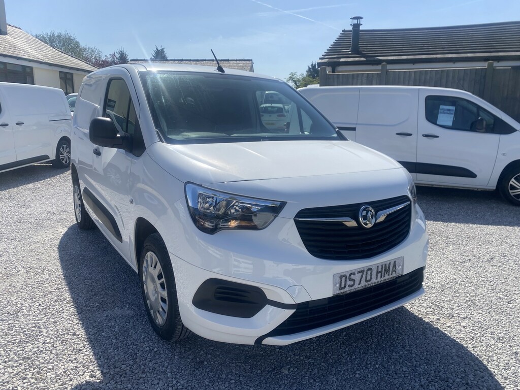 Vauxhall Combo Panel Van 1.6 Turbo D 2300 Sportive 202070 White