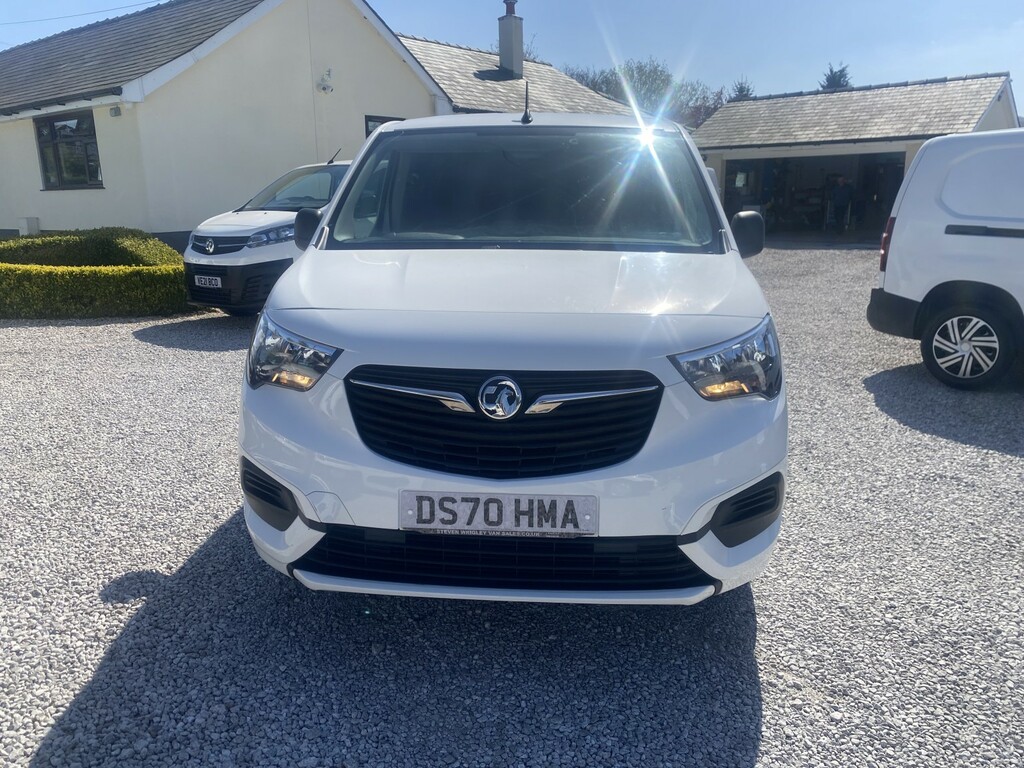 Vauxhall Combo Panel Van 1.6 Turbo D 2300 Sportive 202070 DS70HMA White #2