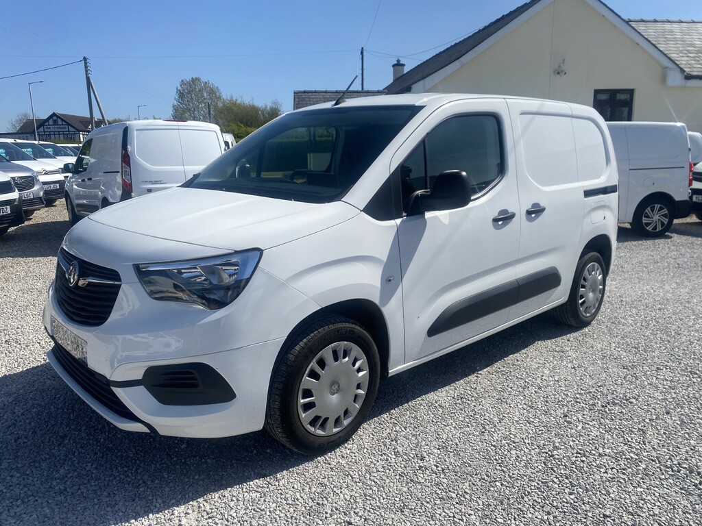 Vauxhall Combo Panel Van 1.6 Turbo D 2300 Sportive 202070 DS70HMA White #4
