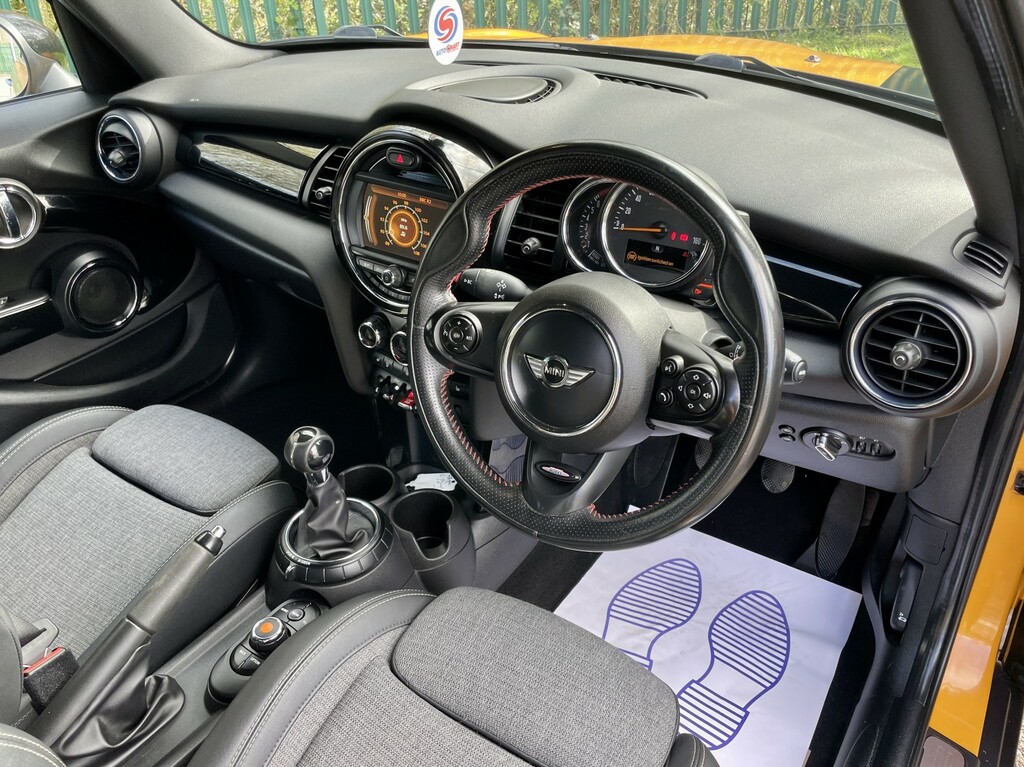 Mini Hatch Hatchback 1.5 5-Door Hatch Cooper 201515 YJ15YFY Orange #5
