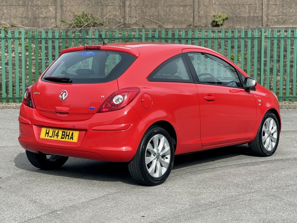 Vauxhall Corsa Hatchback 1.4 16V Excite 201414 HJ14BHA Red #4