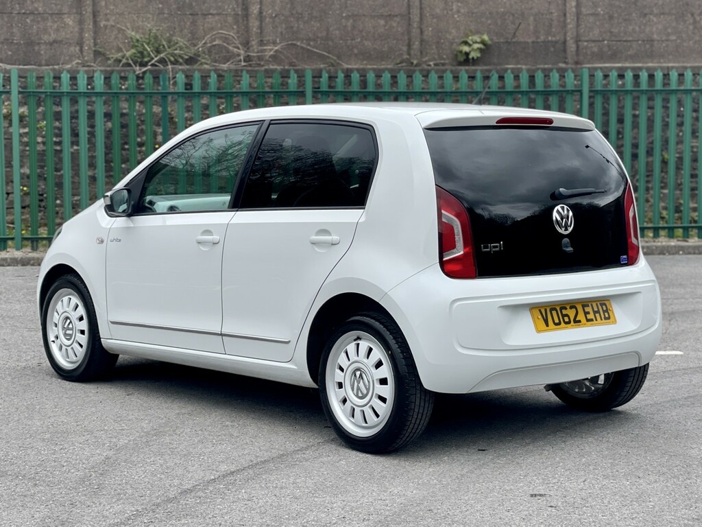 Volkswagen Up Hatchback 1.0 Up White 201262 VO62EHB White #2