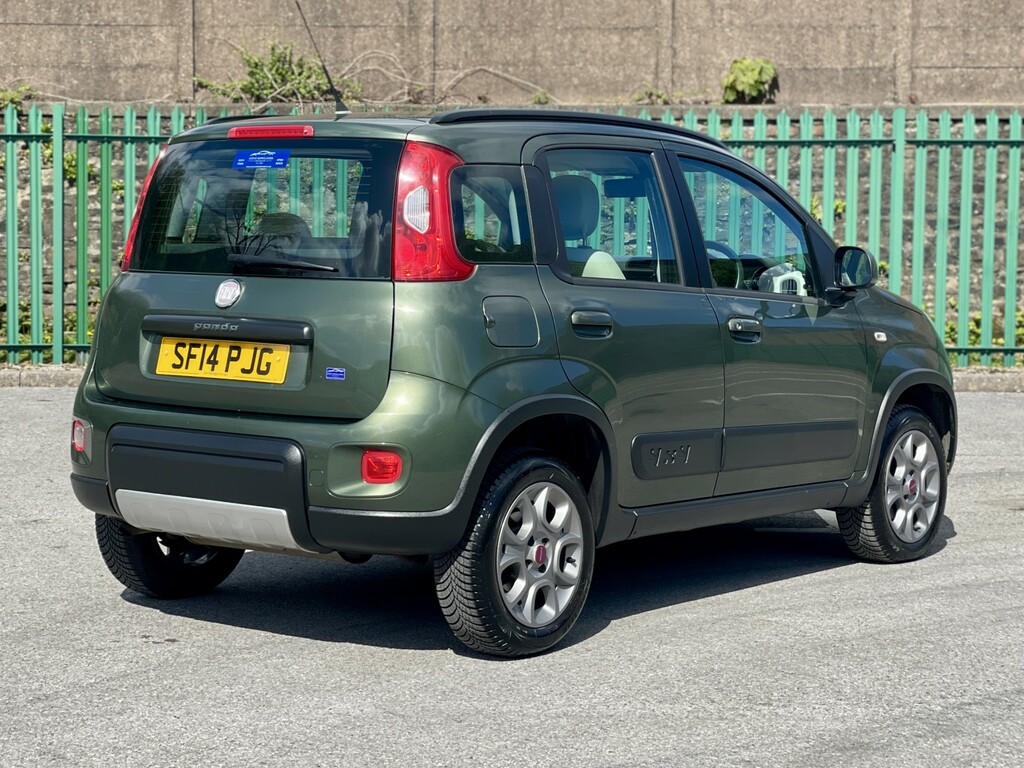 Fiat Panda Hatchback 1.3 Panda 4X4 1.3 Multijet 75 Bhp 4X4 2 Green #4