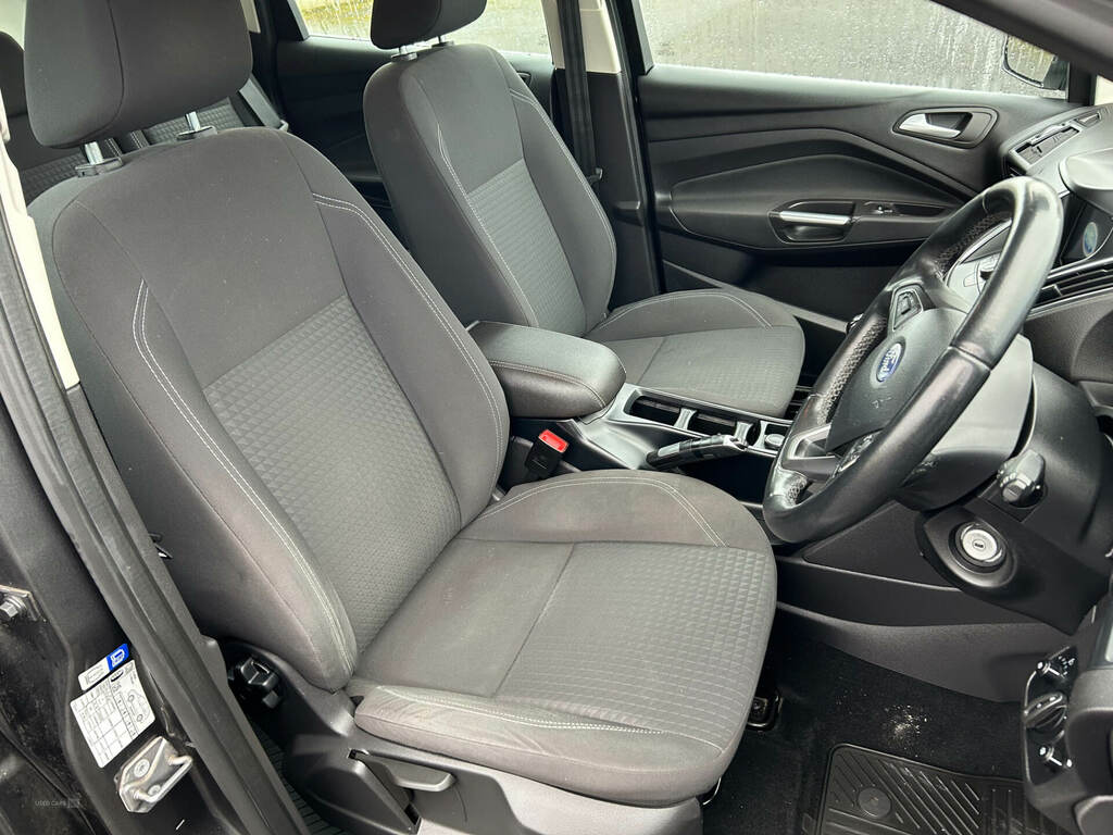 Ford Focus C-Max C-max 1.5 Tdci Zetec White #10