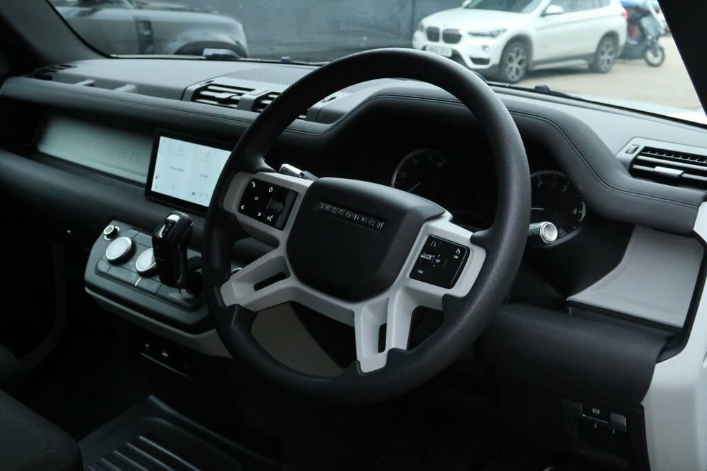 Land Rover Defender 3L Null GY71MTJ White #3