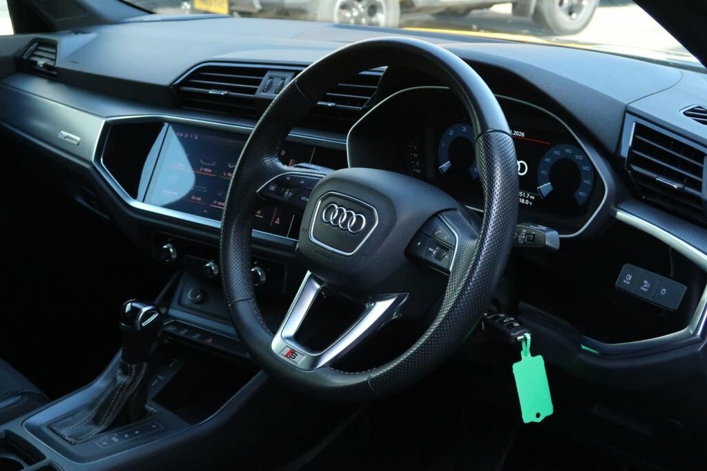 Audi Q3 2L S Line GL69KVS Grey #3