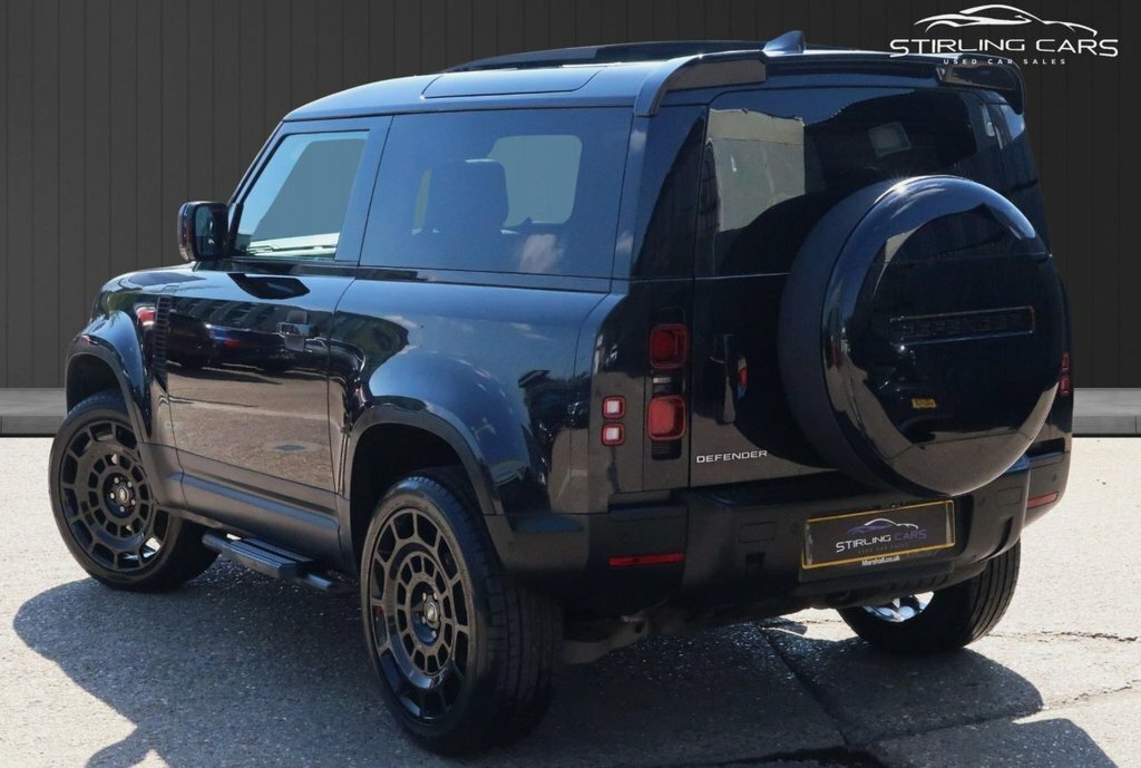 Land Rover Defender 3L Hse YR22DYT Black #2