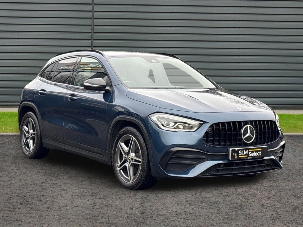 Mercedes-Benz GLA Class 2.0 Gla200d Amg Line Blue