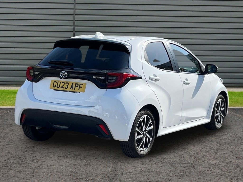 Toyota Yaris 1.5 Vvt-h Design Hatchback Hybrid E Cvt GU23APF White #3