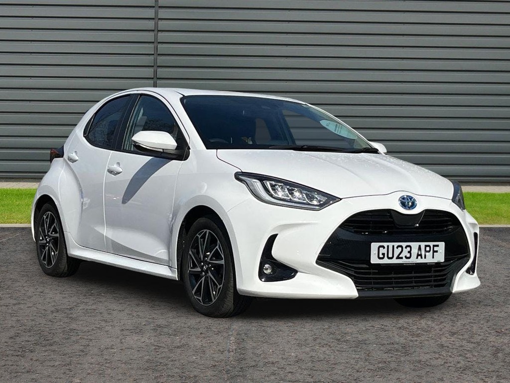 Toyota Yaris 1.5 Vvt-h Design Hatchback Hybrid E Cvt White
