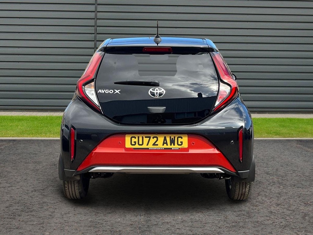 Toyota Aygo X 1.0 Vvt I Exclusive Hatchback GU72AWG Red #4