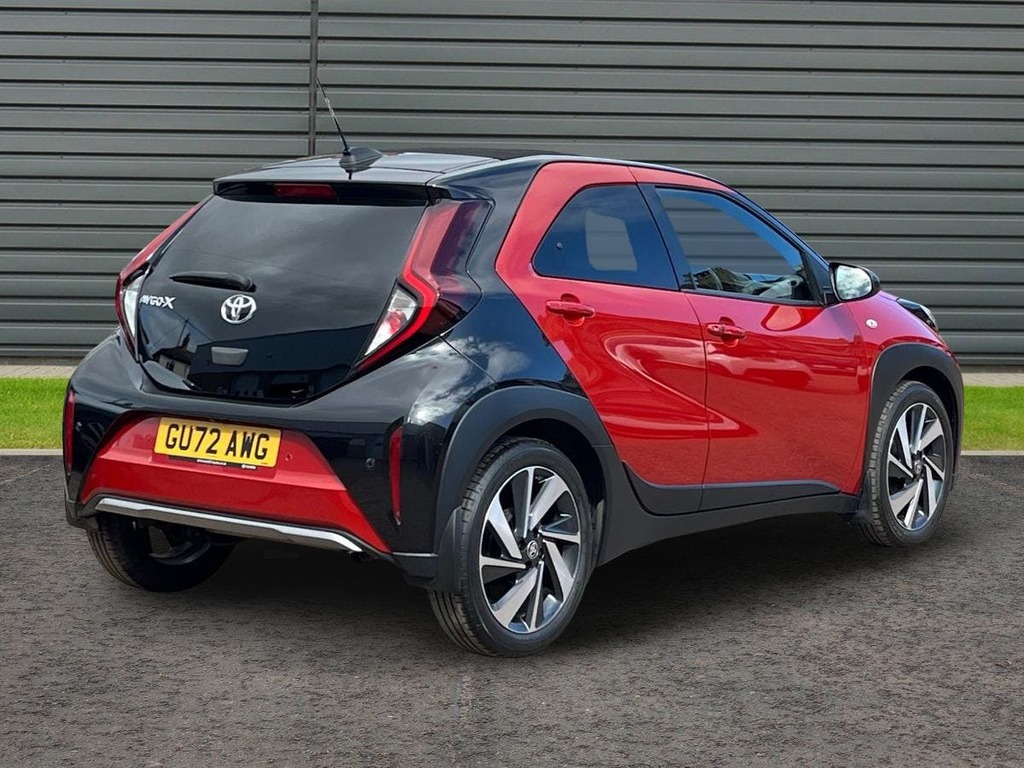 Toyota Aygo X 1.0 Vvt I Exclusive Hatchback GU72AWG Red #3