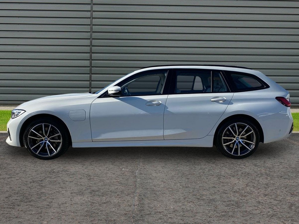 BMW 3 Series 2.0 330E 12Kwh Sport Pro Touring Plug I OV21WVP White #6