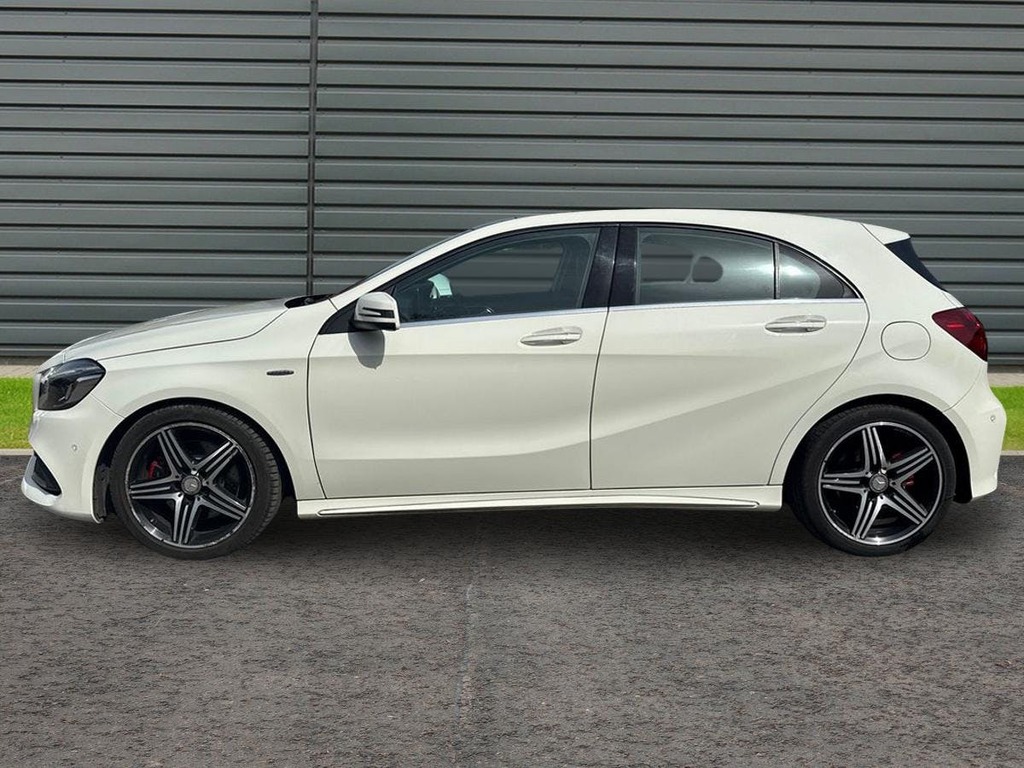 Mercedes-Benz A Class 2.0 2.0 A250 Amg White #6
