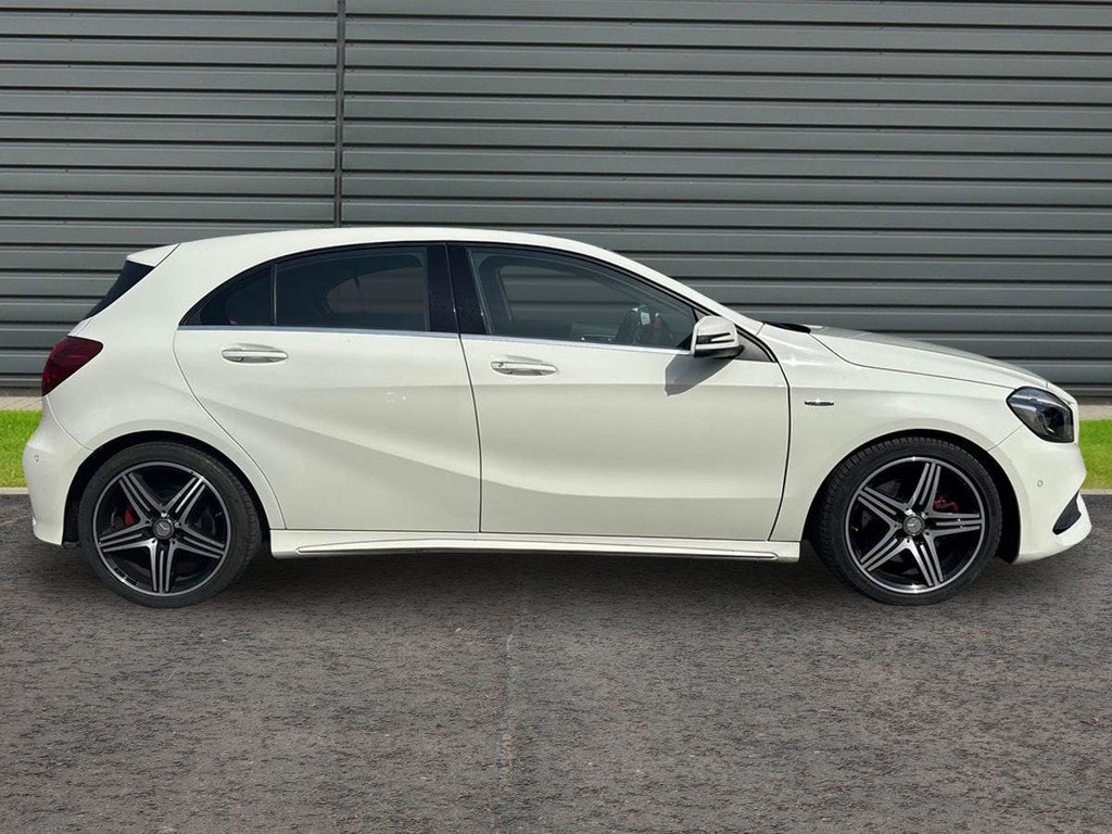 Mercedes-Benz A Class 2.0 2.0 A250 Amg White #2