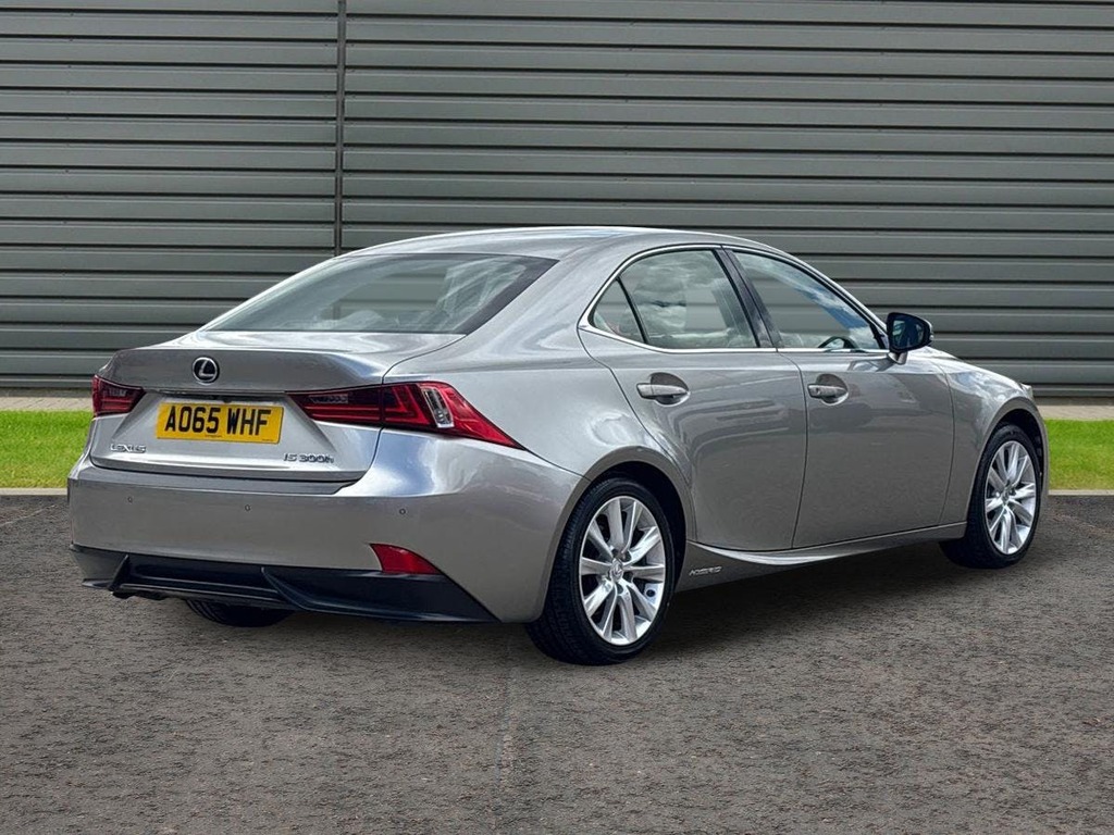 Lexus IS 2.5 300H Advance Saloon Hybrid E Cvt Silver #3
