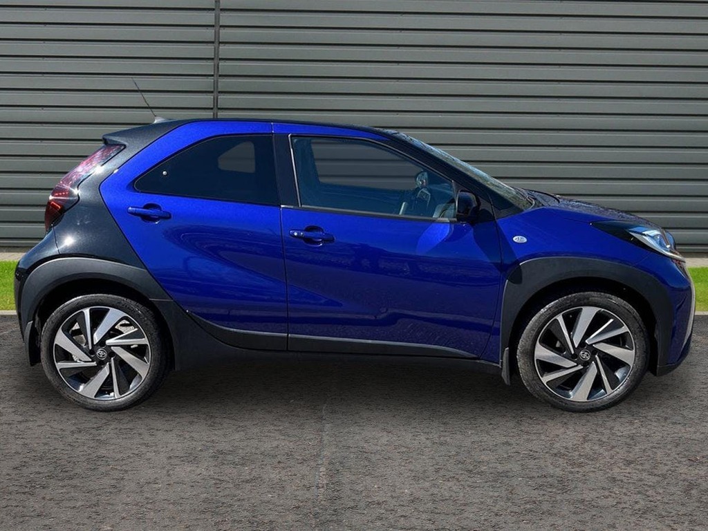 Toyota Aygo X 1.0 Vvt I Exclusive Hatchback X Shift AP74EFX Blue #2