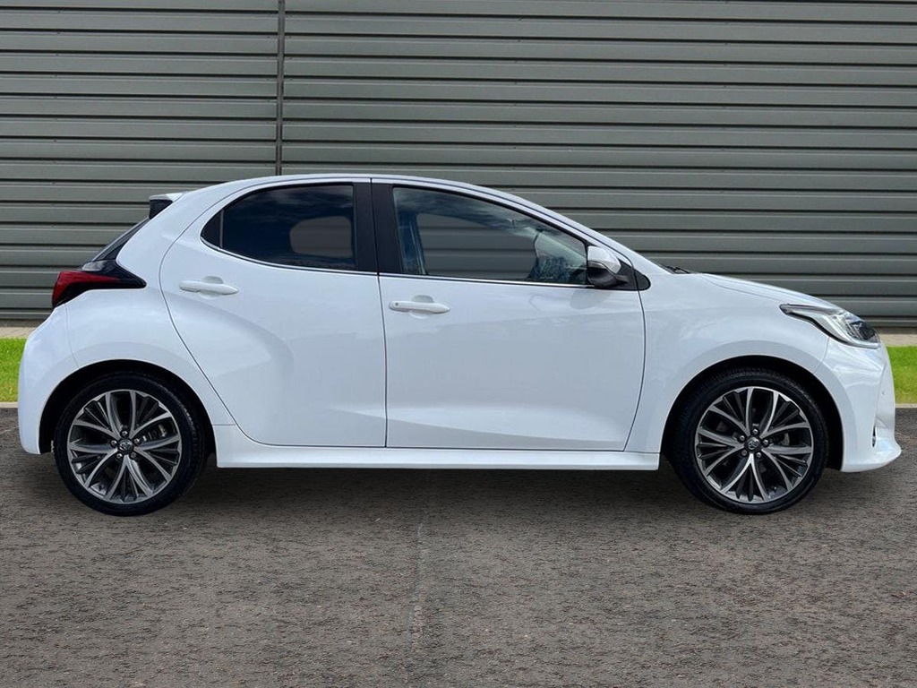 Toyota Yaris 1.5 Vvt-h Excel Hatchback Hybrid E Cvt AO73YHB White #2