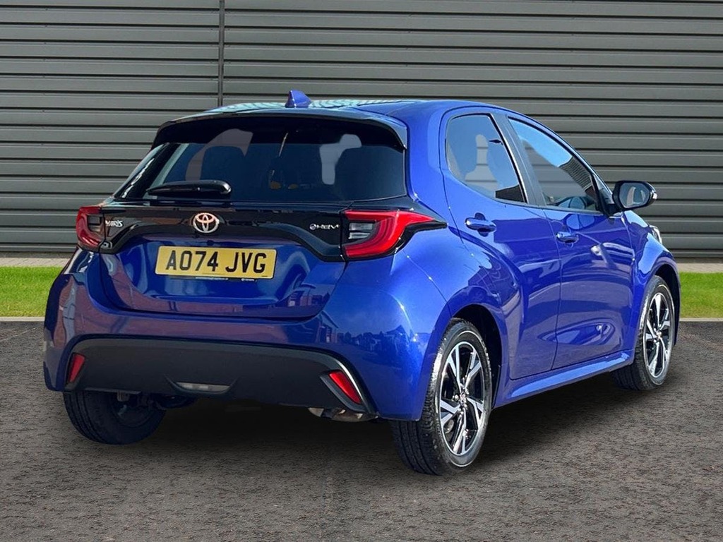 Toyota Yaris 1.5 Vvt-h Design Hatchback Hybrid E Cvt AO74JVG Blue #3