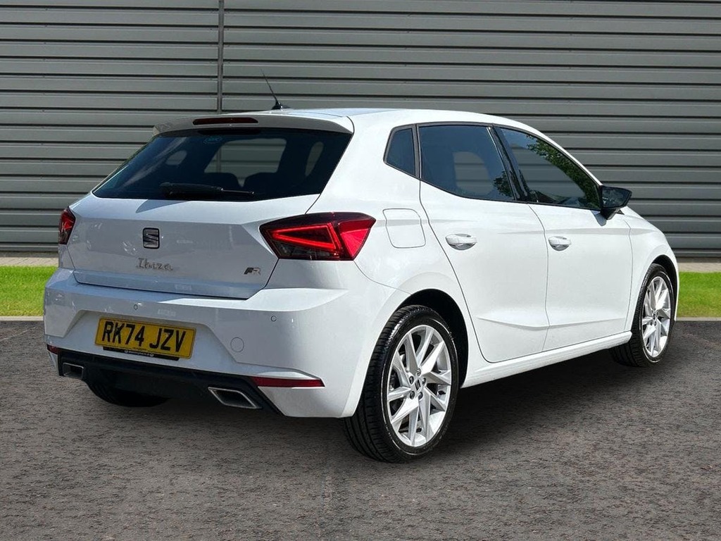 Seat Ibiza 1.0 Tsi Fr Hatchback RK74JZV White #3