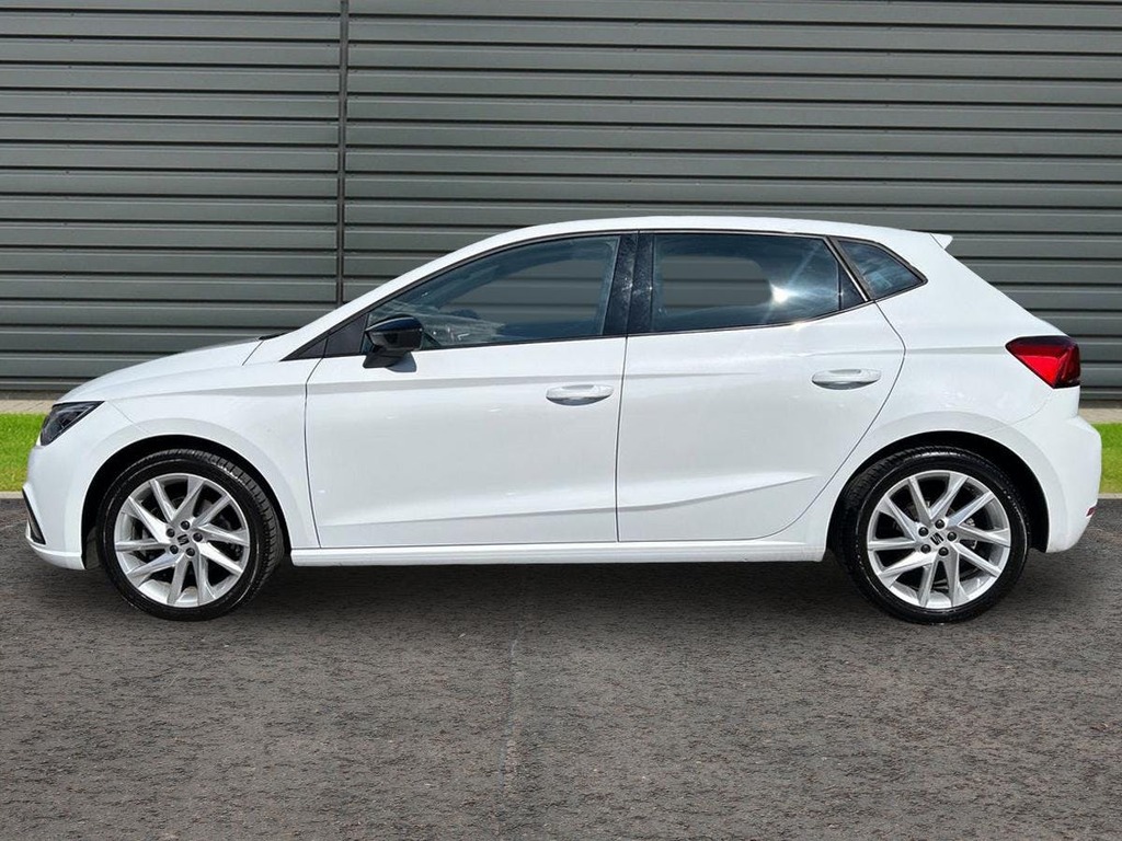 Seat Ibiza 1.0 Tsi Fr Hatchback RK74JZV White #6