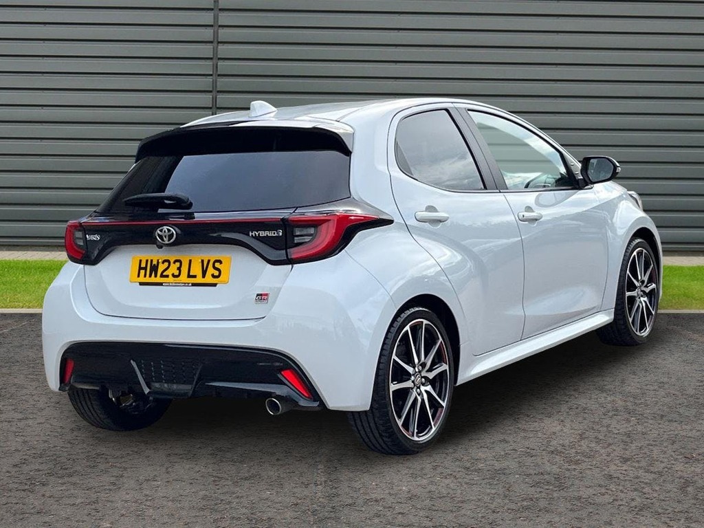Toyota Yaris 1.5 Vvt-h Gr Sport Hatchback Hybrid E C HW23LVS Grey #3