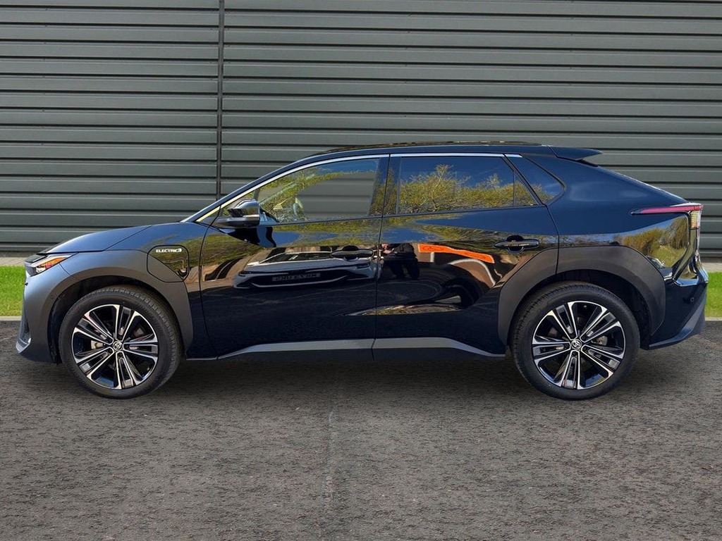 Toyota bZ4X 71.4Kwh Vision Suv GU25YZM Black #6