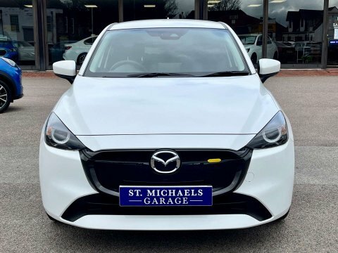 Mazda 2 Hatchback LP73EVH White #5
