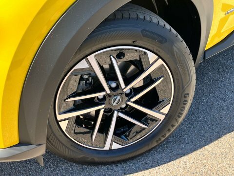 Nissan Juke Suv KJ57DUN Yellow #3
