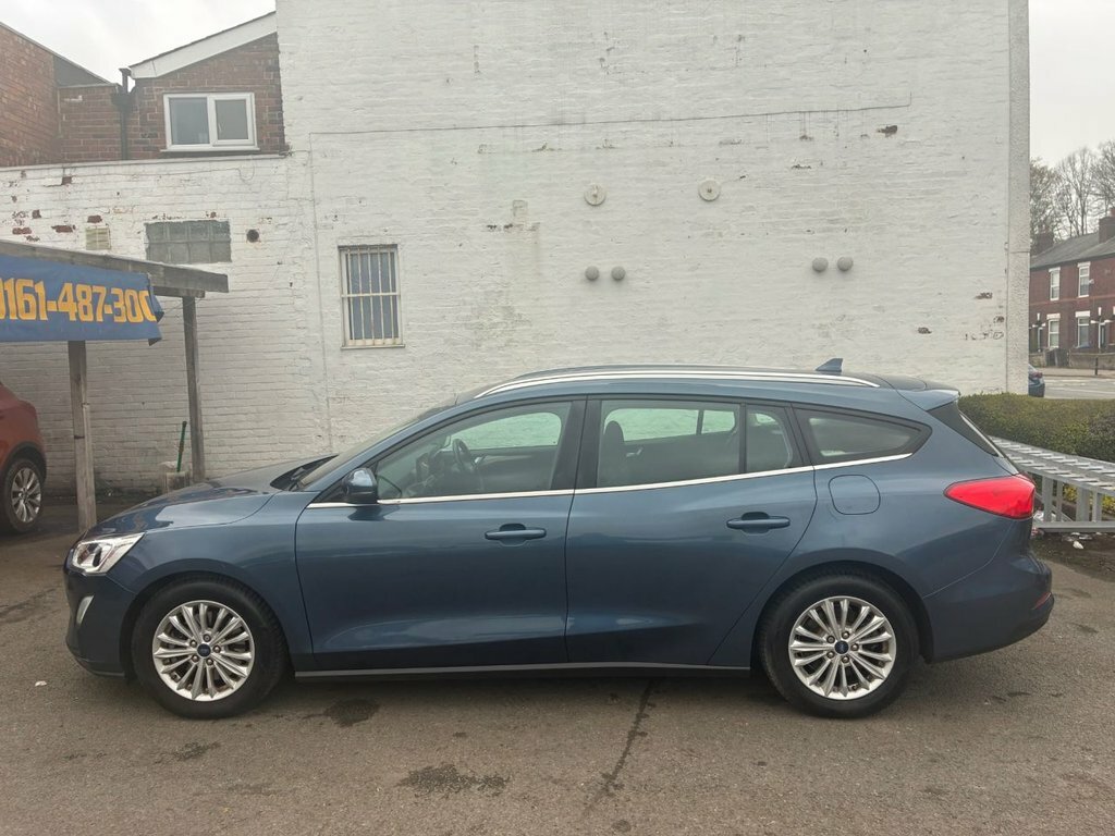 Ford Focus 1L Titanium MM68UST Blue #5