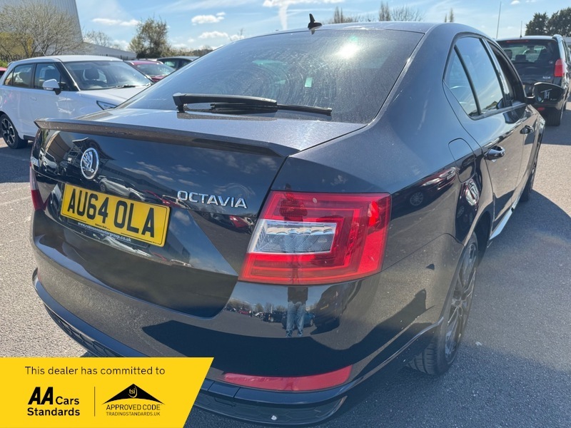 Skoda Octavia Black Edition Tdi Cr AU64OLA Black #3