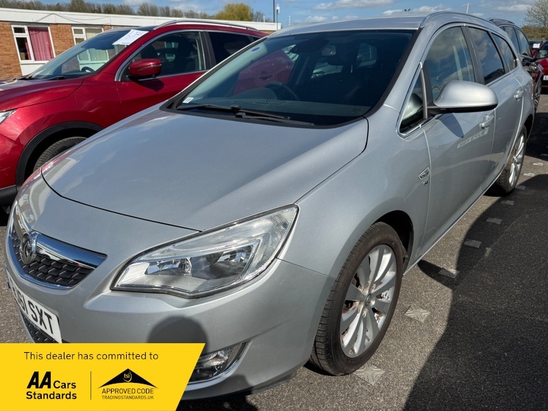 Vauxhall Astra Se GJ61SXT Silver #2