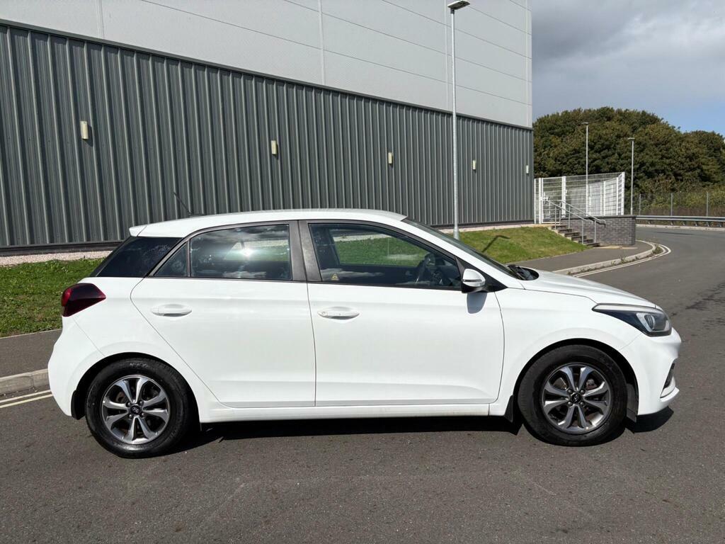 Hyundai I20 1.2 Se Launch Edition Euro 6 S S WH19NKO White #5