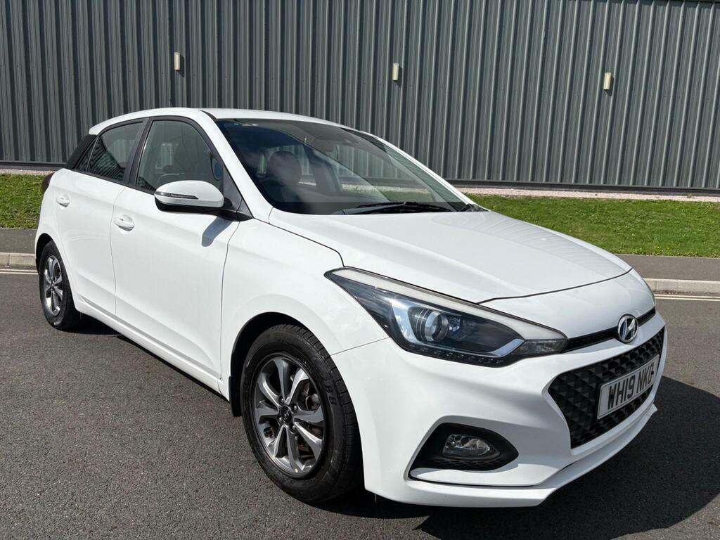 Hyundai I20 1.2 Se Launch Edition Euro 6 S S WH19NKO White #6