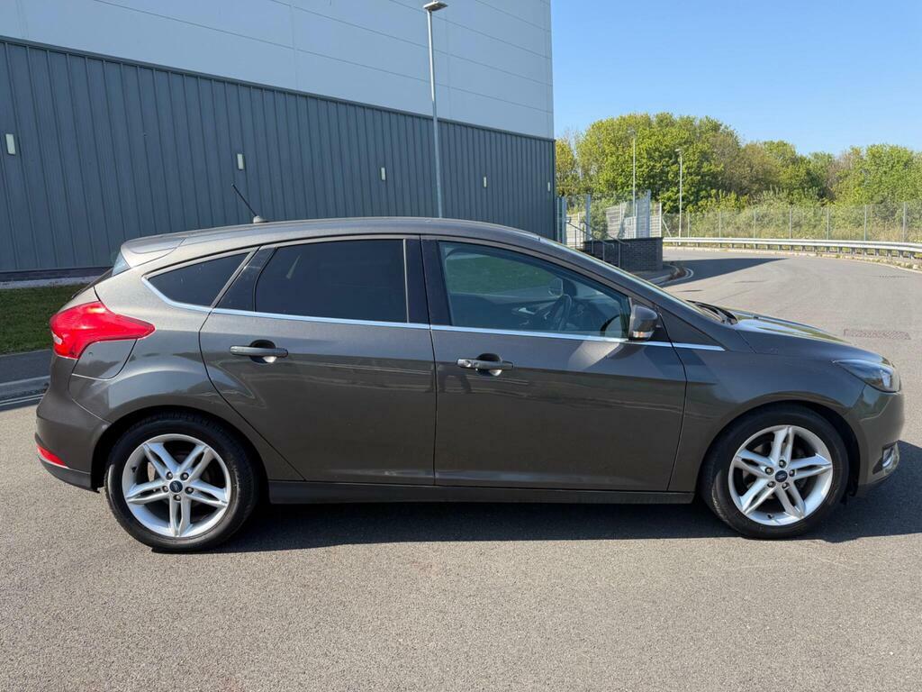 Ford Focus 1.0T Ecoboost Titanium Euro 6 S S AK17WBW Grey #5