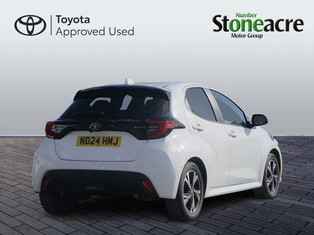 Toyota Yaris 1.5 Hybrid Design ND24HMJ #3