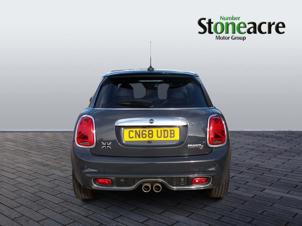 Mini Hatch 2.0 Cooper S Exclusive Steptronic Euro 6 Ss CN68UDB Grey #4