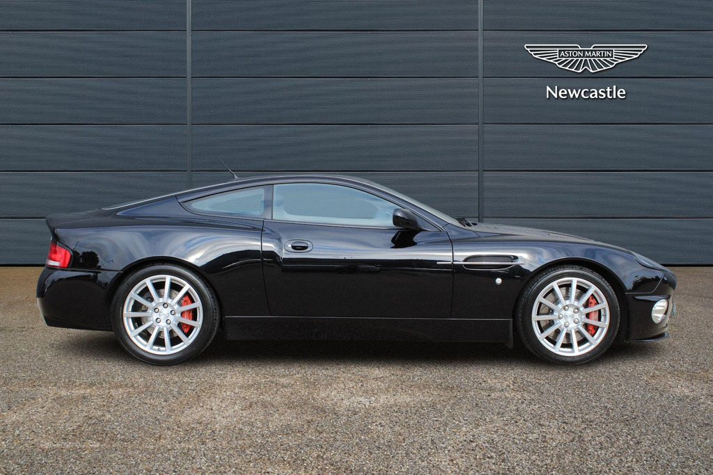 Aston Martin Vanquish 5.9 S Green #7