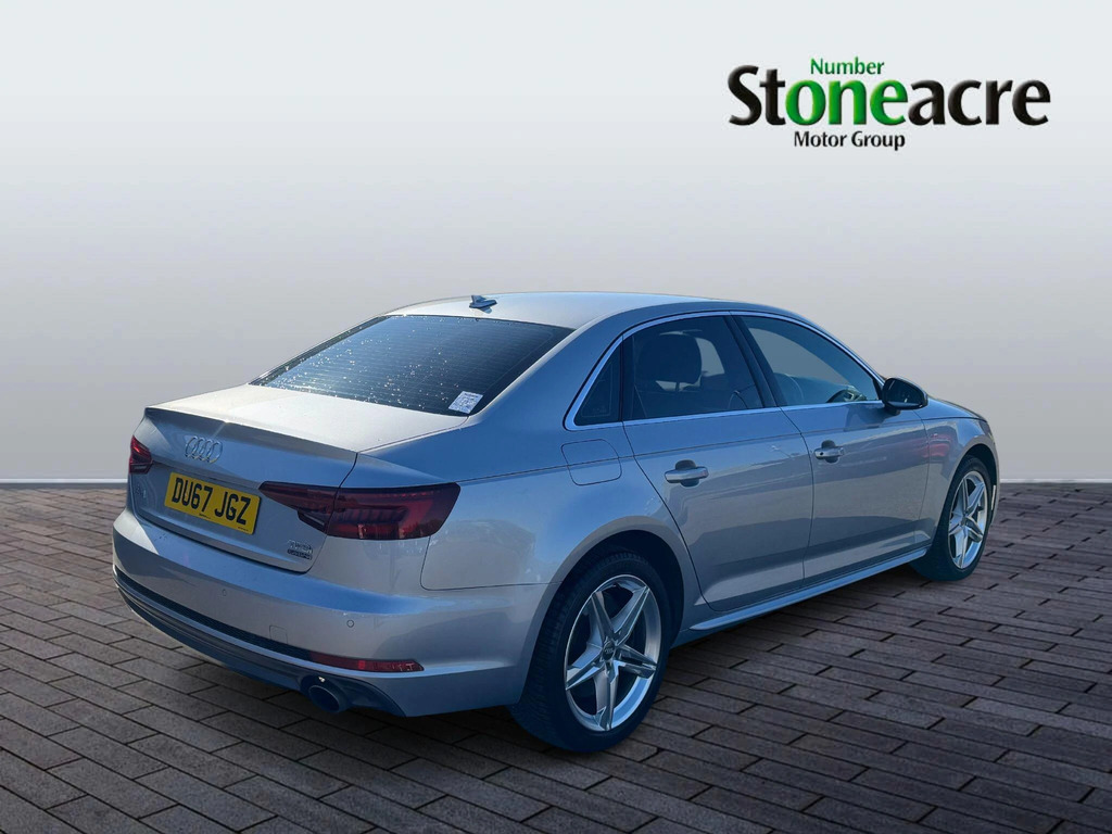 Audi A4 2.0T Fsi Quattro S Line  #3