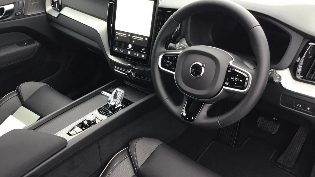 Volvo XC60 2.0 T6 18.8Kwh Plus Black Edition Awd Euro 6 NA26DHC #4