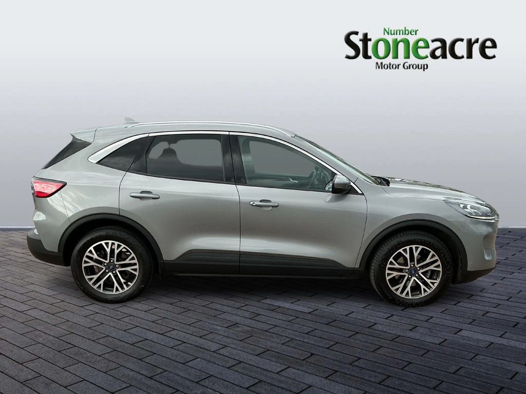 Ford Kuga 1.5 Ecoboost 150 Titanium Edition MJ23KOX #2