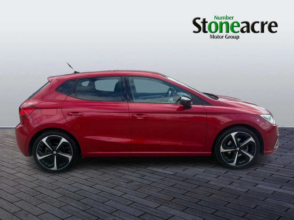 Seat Ibiza 1.0 Tsi Fr Sport Hatchback AJ23JSV #2