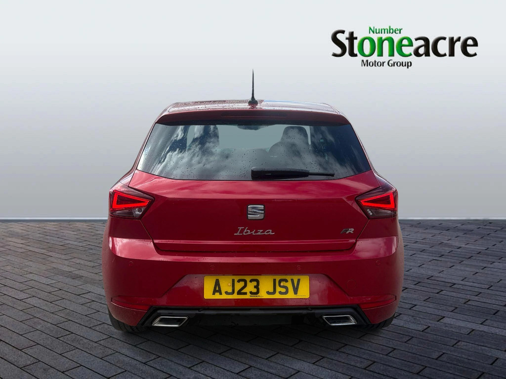 Seat Ibiza 1.0 Tsi Fr Sport Hatchback AJ23JSV #4