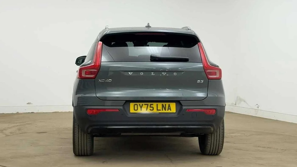 Volvo XC40 2.0 B3p Plus Dark OY75LNA #4